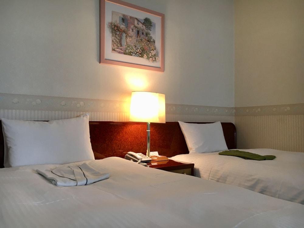 Ueno Terminal Hotel Токио Екстериор снимка